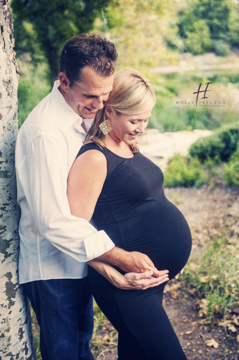 Beautiful and elegant maternity photos in Carlsbad CA