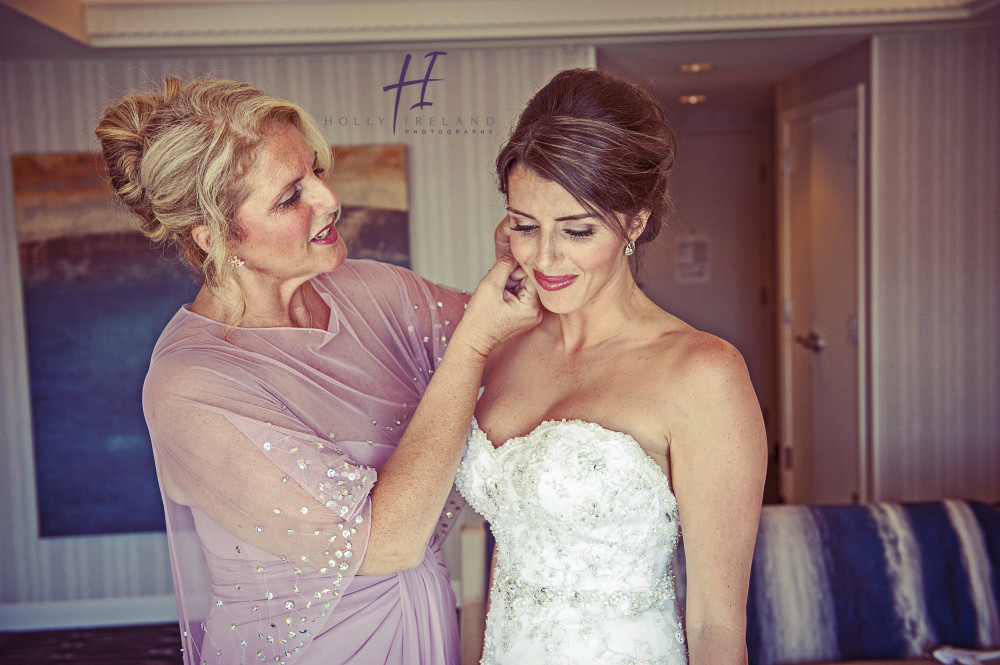 Mother and daughter wedding photos in San Diego Ca 