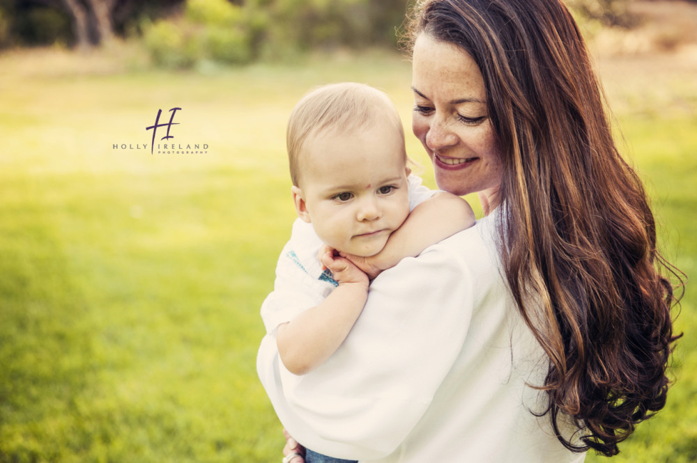 adorable mom and baby photography 