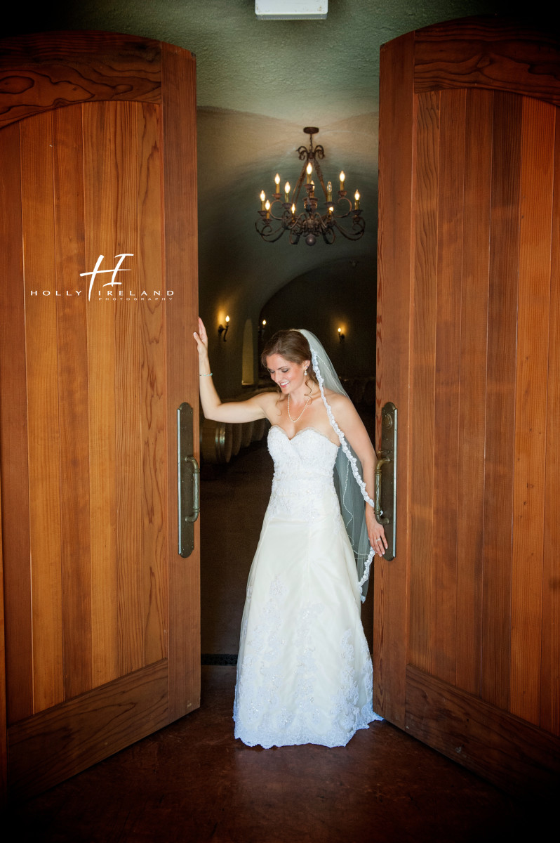 stunning bride photos in San Diego ca  www.hollyireland.com