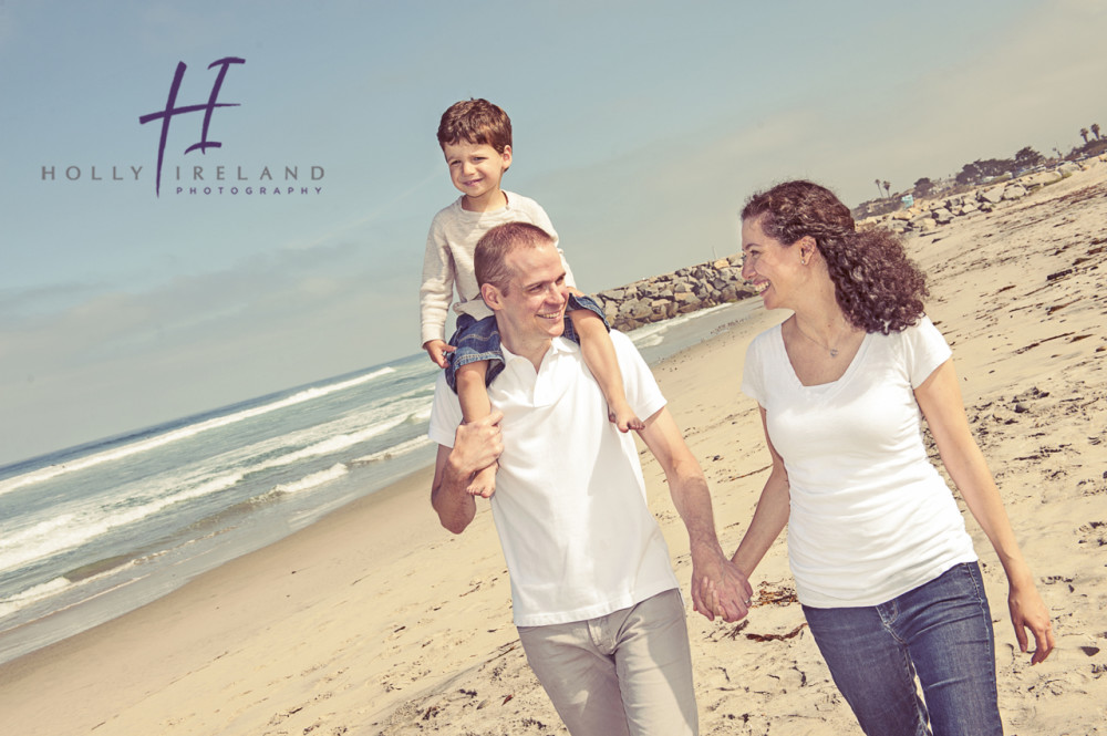 loving beach photos in San Diego CA