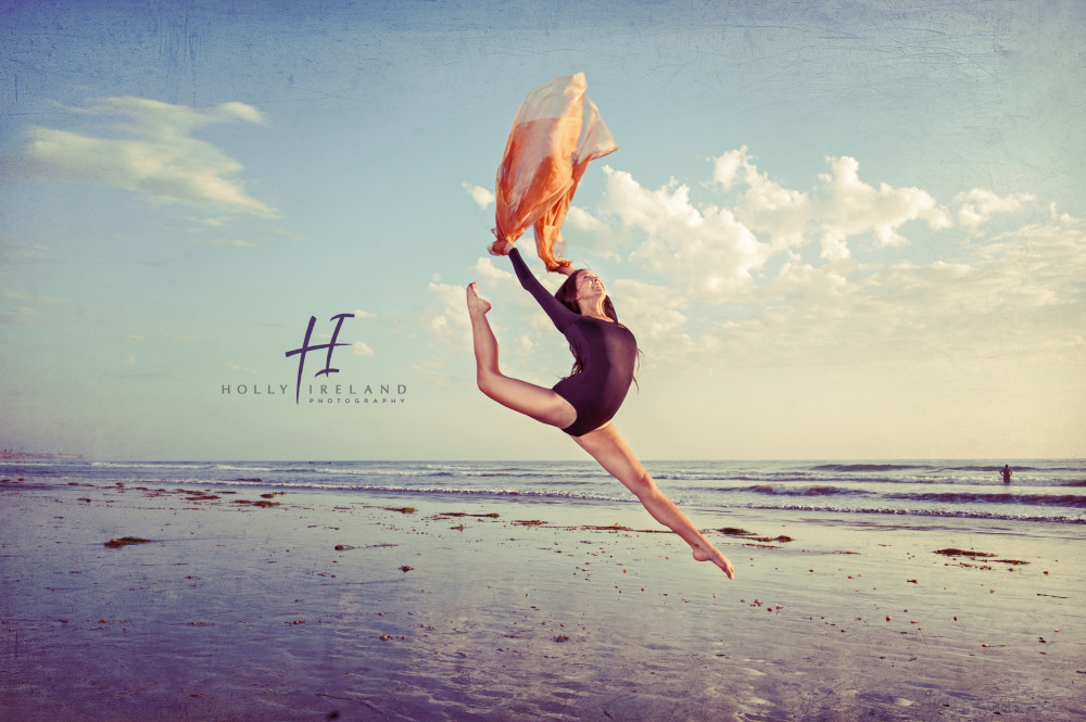 creative dance photos at the beach in San Diego ca