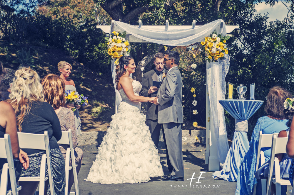 Beautiful wedding cereomony at the Soledad Club San Diego