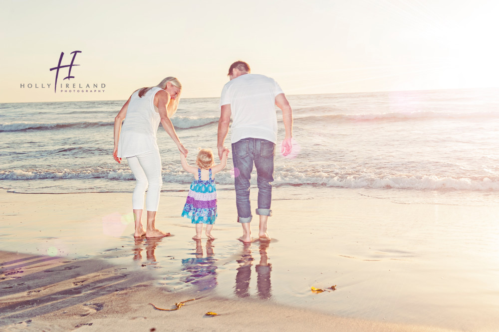 Carlsbad beach family photos www.hollyireland.com