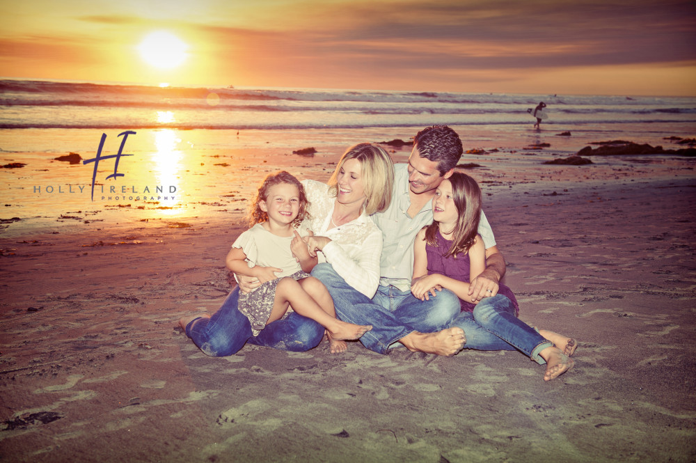 fotografia-em-contra-luz-de-jovens-jogando-volei-na-praia-durante-o-por-do-sol-em-carlsbad-na-california-1366402413770_956x500  - Barraca Santa Praia