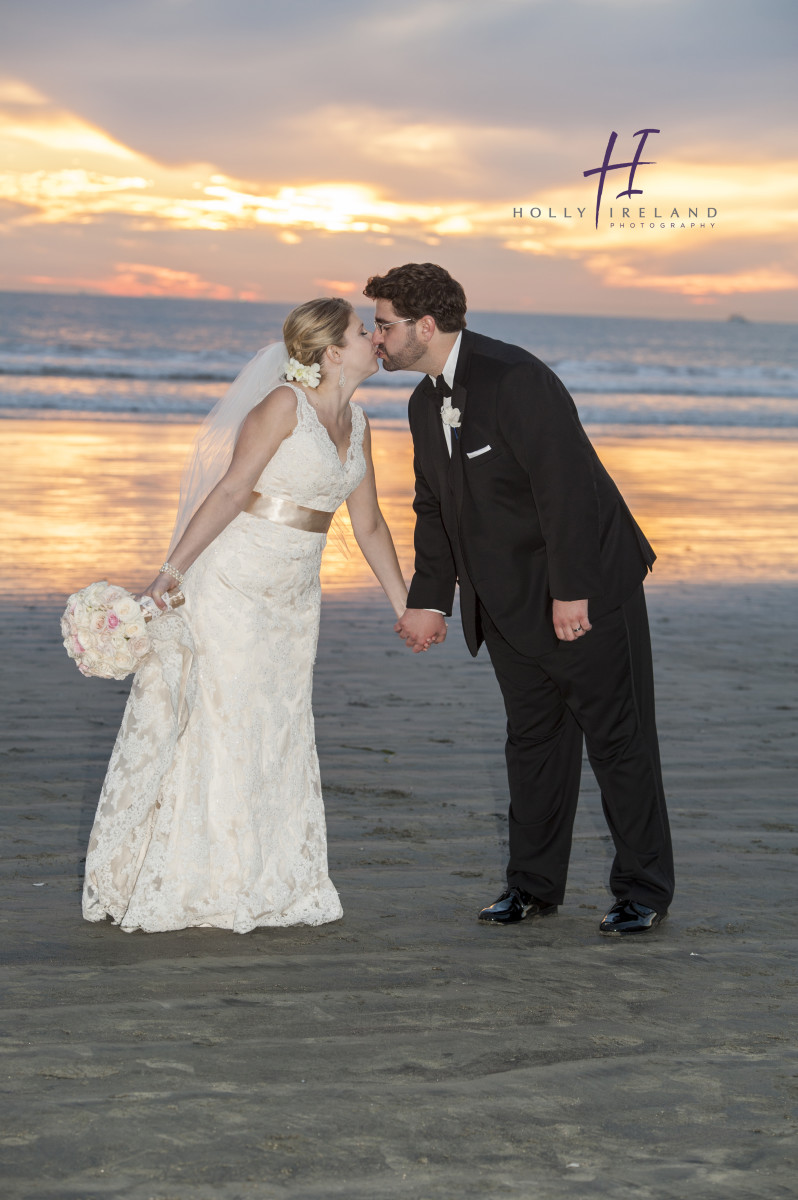 awesome sunset wedding photos in San Diego