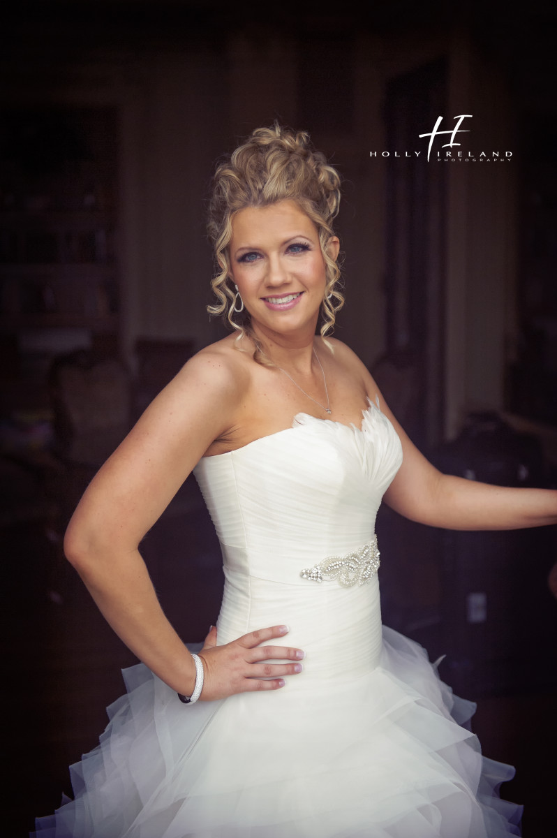 beautiful bride with a feather dress in San Diego Ca