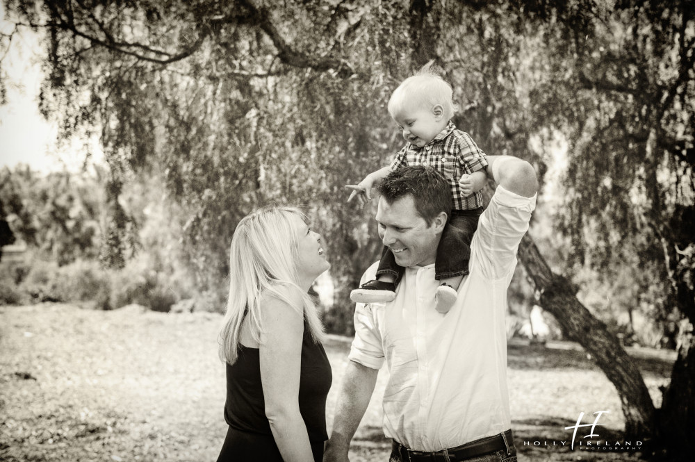 beautiful family candid photography in black and white
