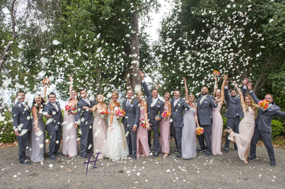 fun bridal party photo idea