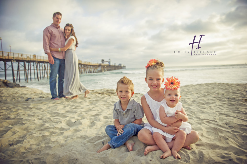 creative family sunset beach photos