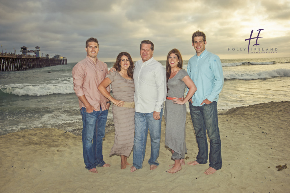 creative family sunset beach photos