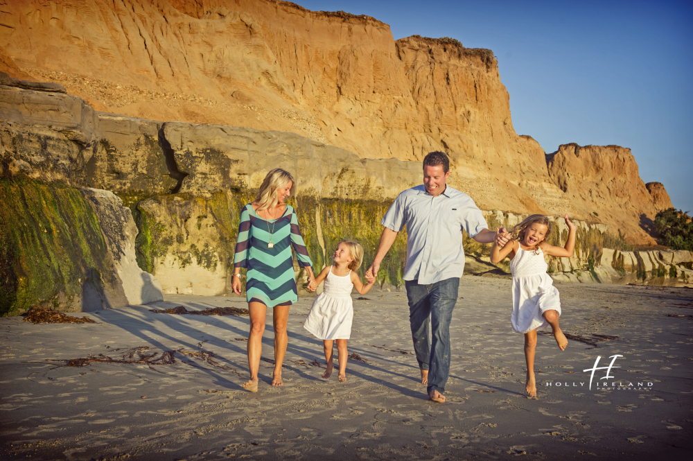 Cute family candid beach photos