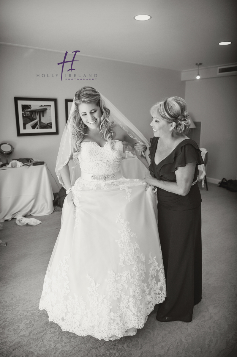 bride and her mom, black and white