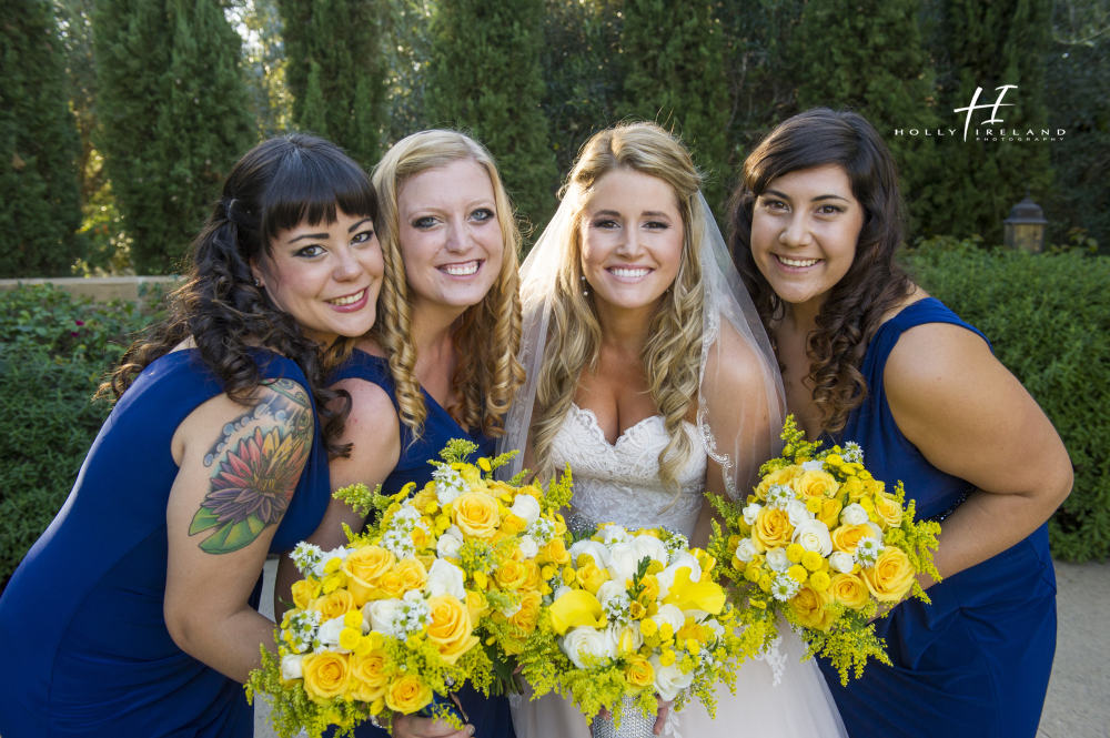 bride and bridesmaids la jolla