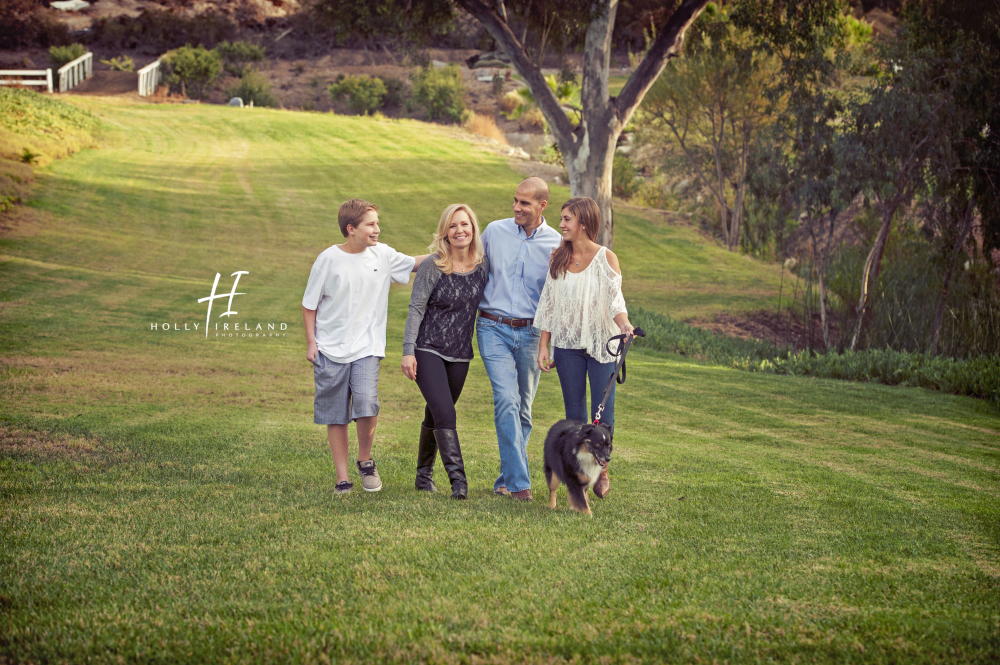 fun creative candid family photos in san diego