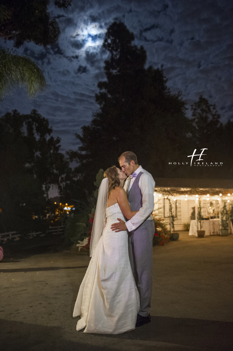 romantic bride and groom weddding photos at Green Gable Estate San Marcos