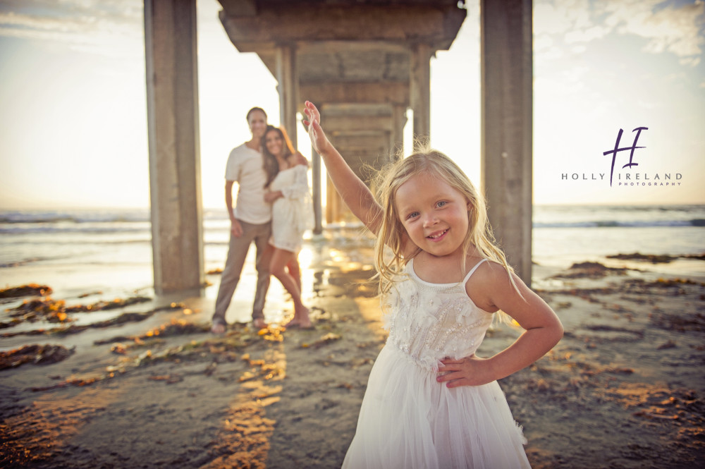 Sunset La Jolla Scripps Pier Family Photos by Holly Ireland Photography