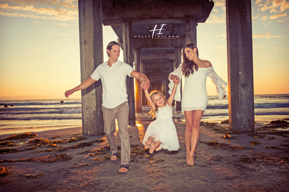 Sunset La Jolla Scripps Pier Family Photos by Holly Ireland Photography