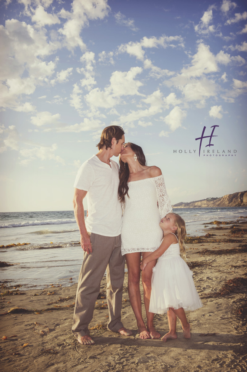 Sunset La Jolla Scripps Pier Family Photos by Holly Ireland Photography