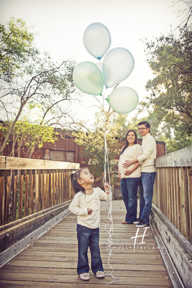 cute maternity family photo ideas in san Diego Ca