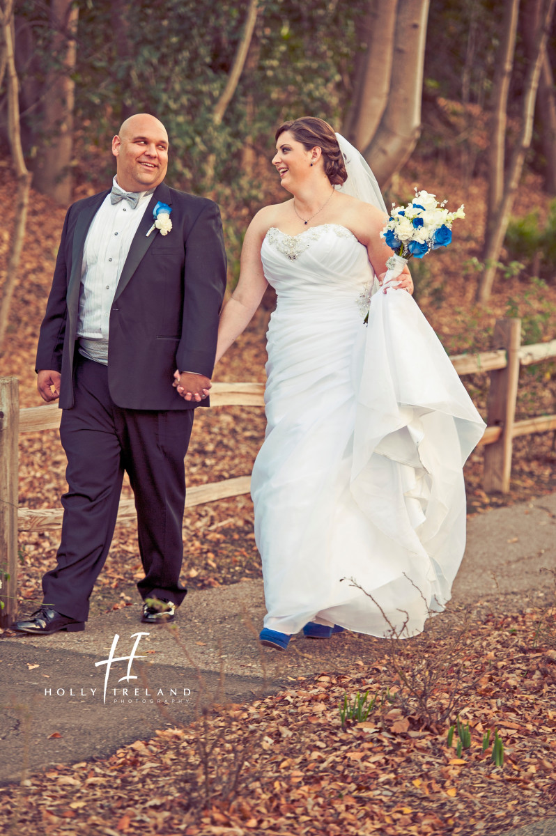 Classic Bride and Groom Photos at the Rancho Santa Fe Garden Club in San Diego CA