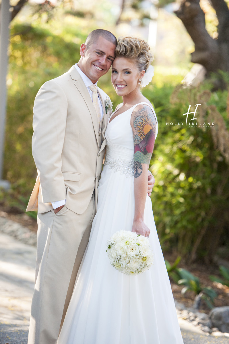 Karl Strauss Brewery wedding Tatood bride cool wedding hair for a bride