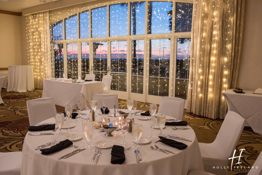 Carlsbad's Hilton Garden Inn's Sunset Beach Wedding Photos